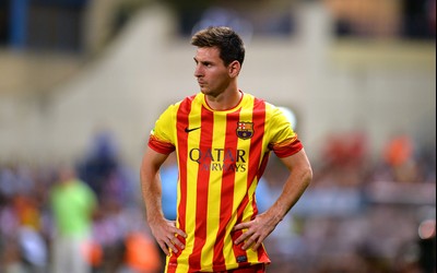 熊猫体育播报-查尔斯中距离稳如磐石